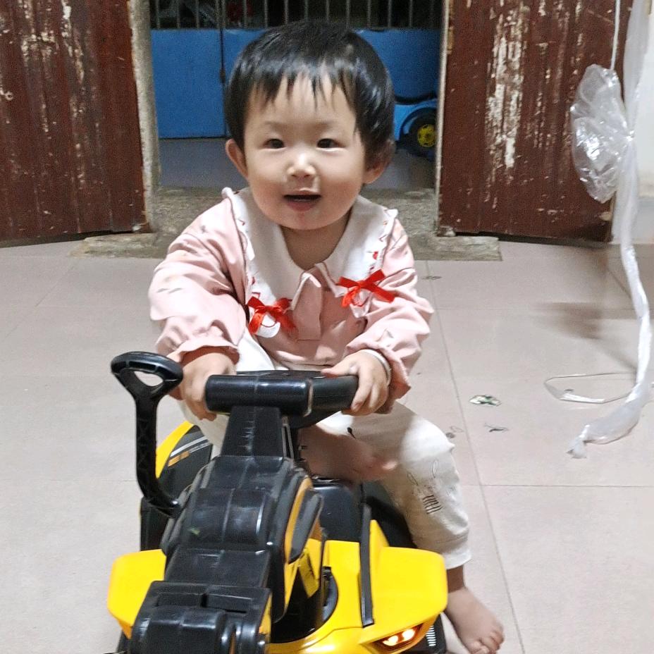 努力赚钱，梦想成真