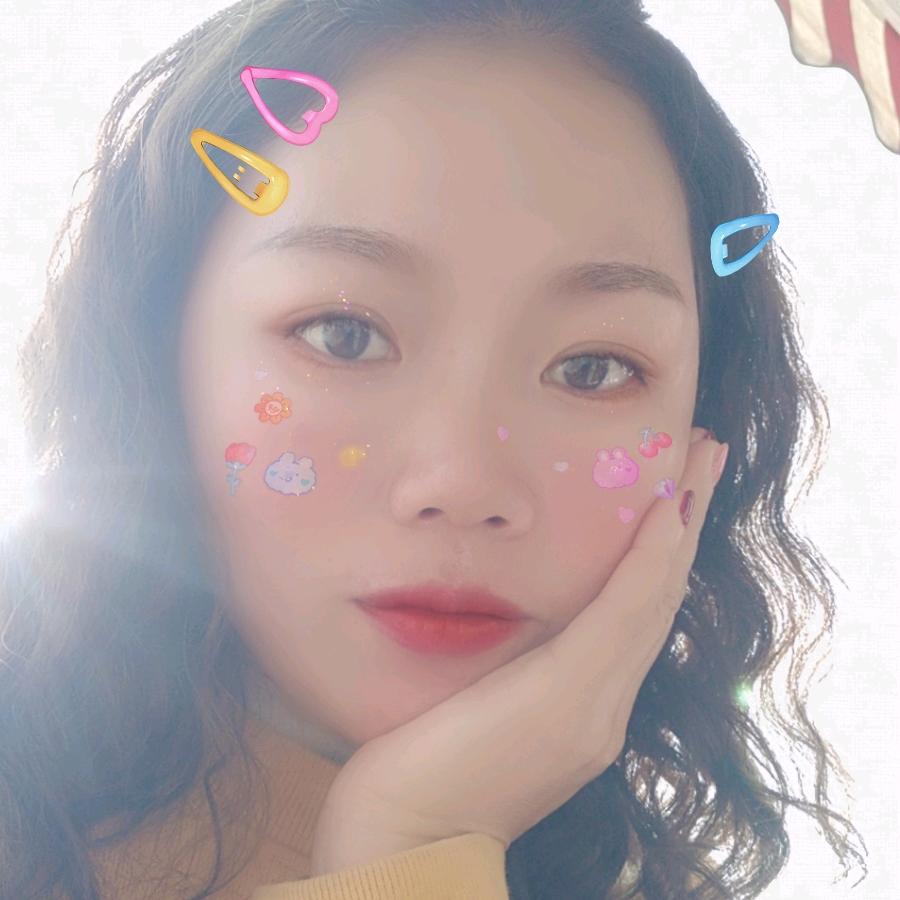 爱笑💗