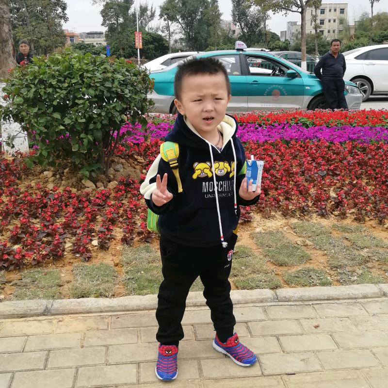 李沟华华制衣厂