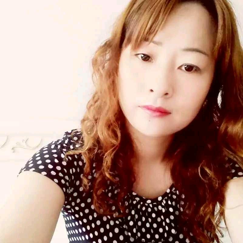 粉色玫瑰丶