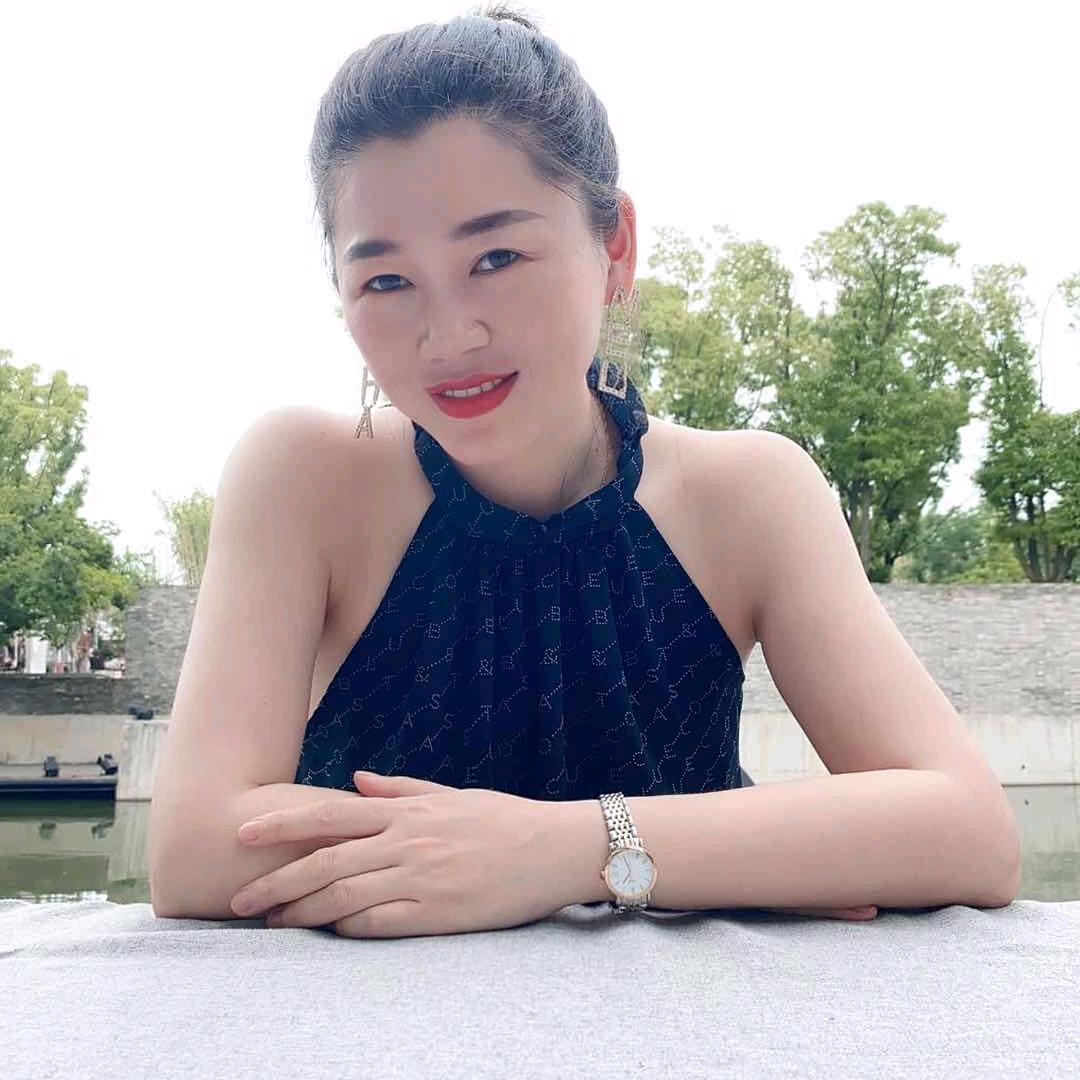 励志少妇做蛋糕🍰