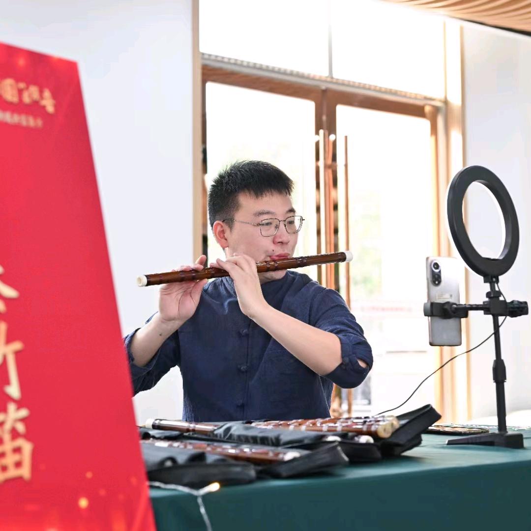 黄文杰笛子厂