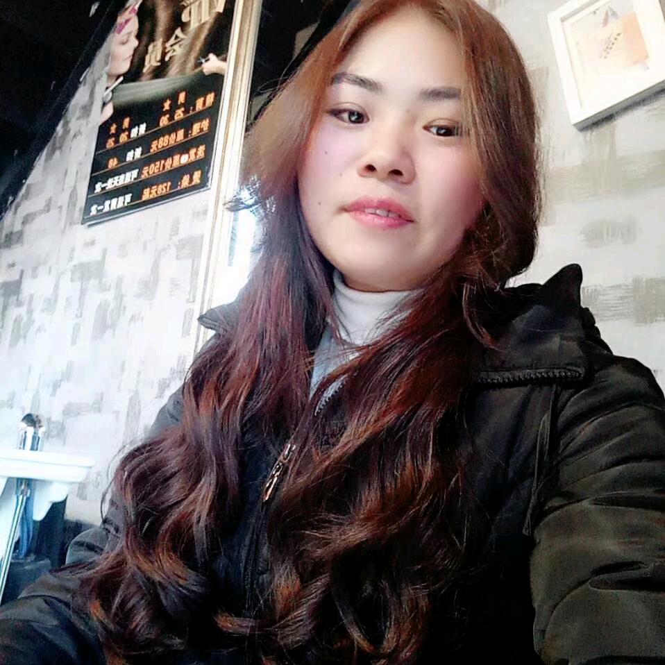 天星半边街，优衣美服装店