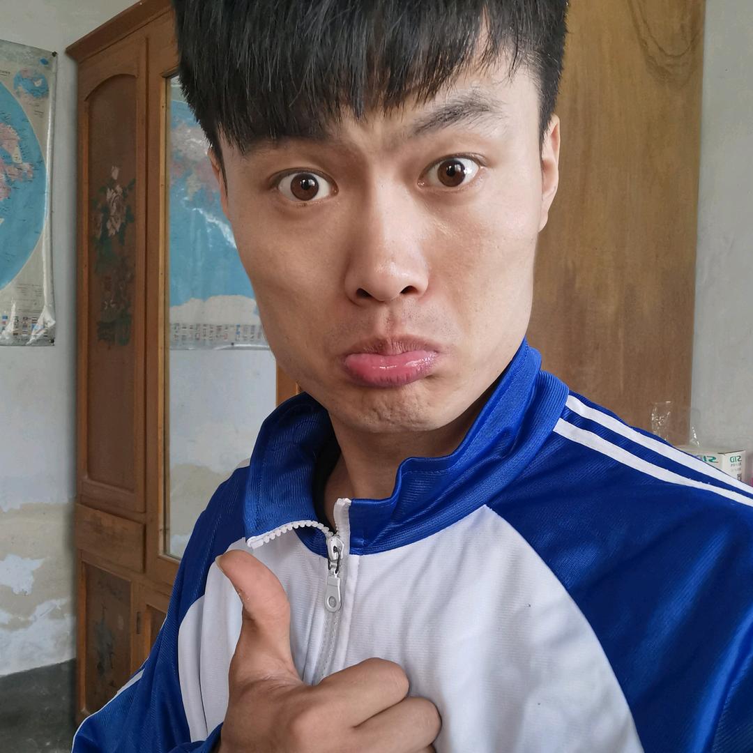 愣弟儿🤪