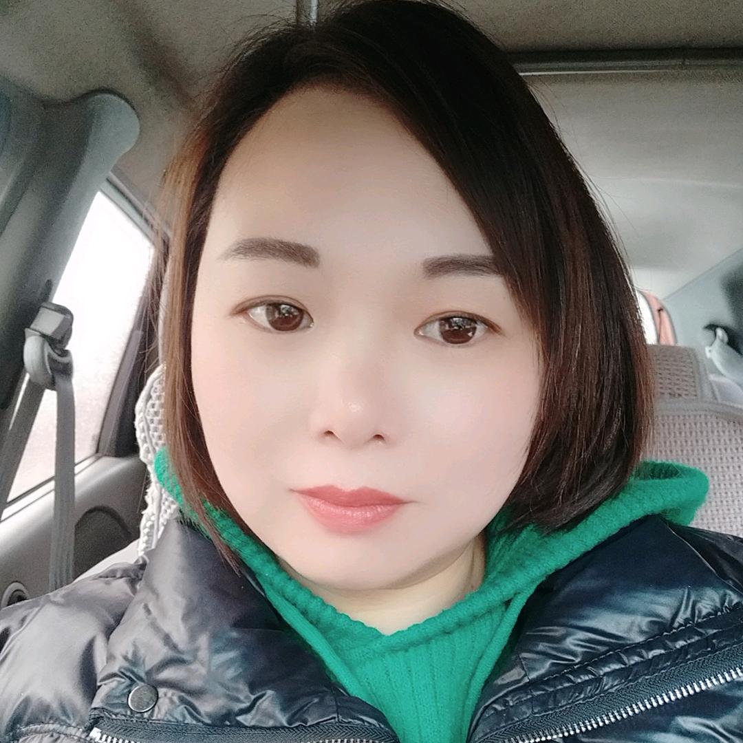 卢玲