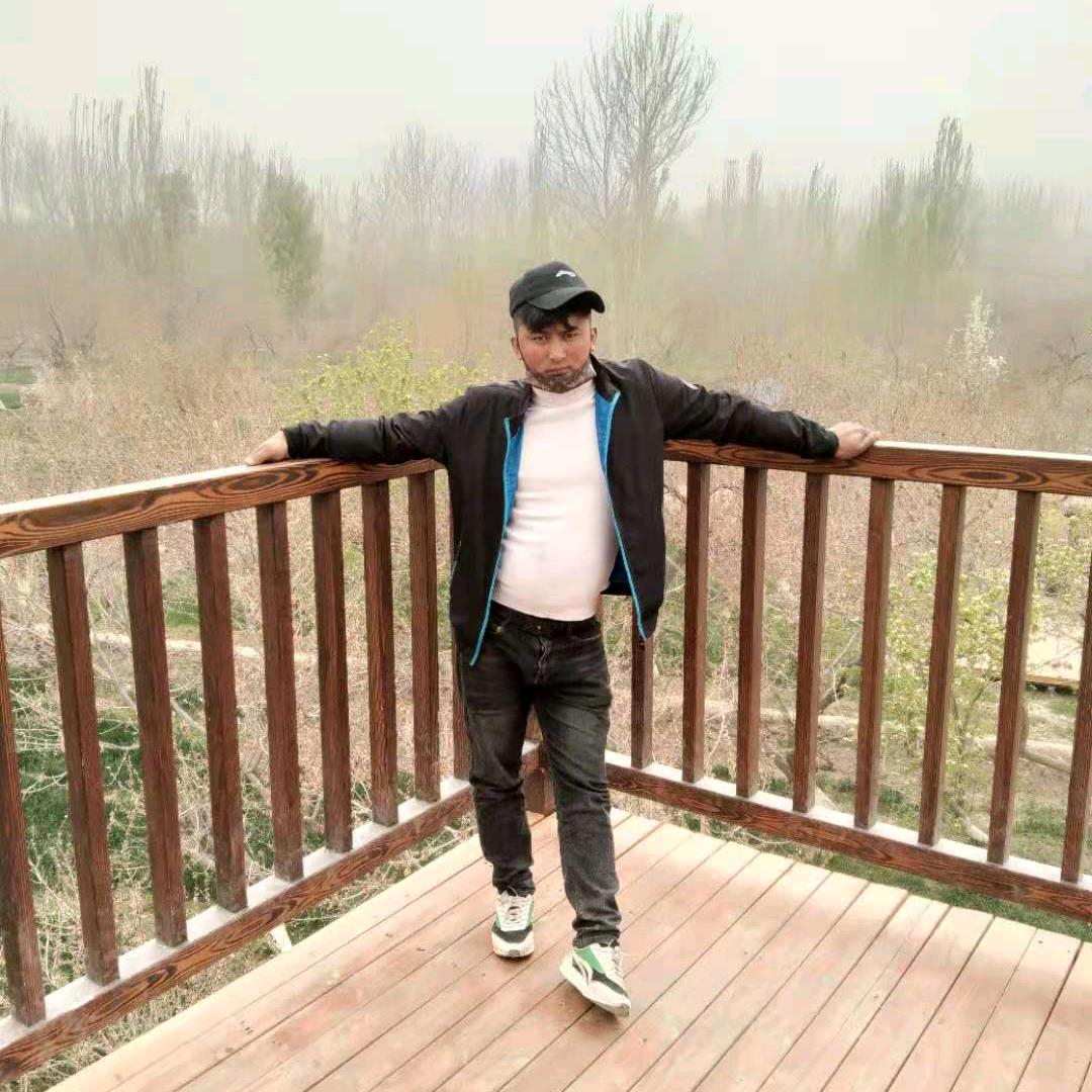 麦合木提