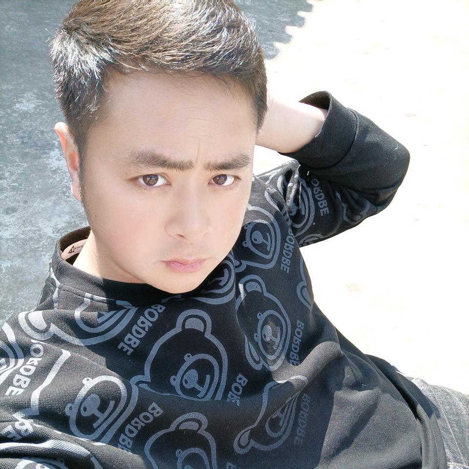 杜江…