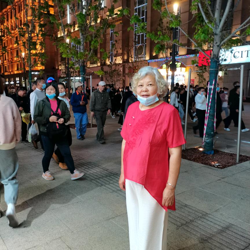 一人饮酒醉