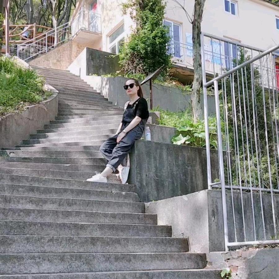 ღ᭄李家小妮子