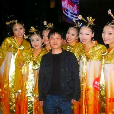 洛伊龙祥（江湖故事汇）