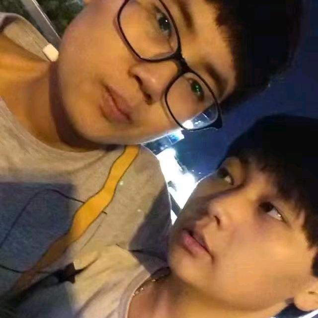 老穆和陈力骑行全国