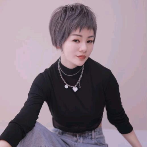 春妞时尚穿搭