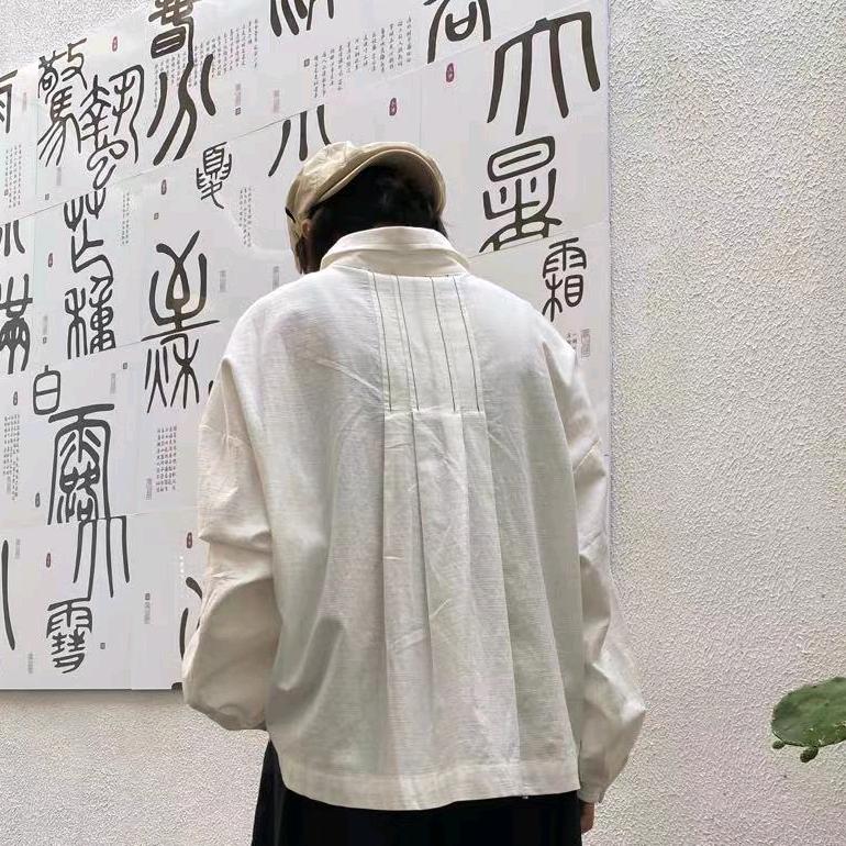 布止黑白 女装品牌店