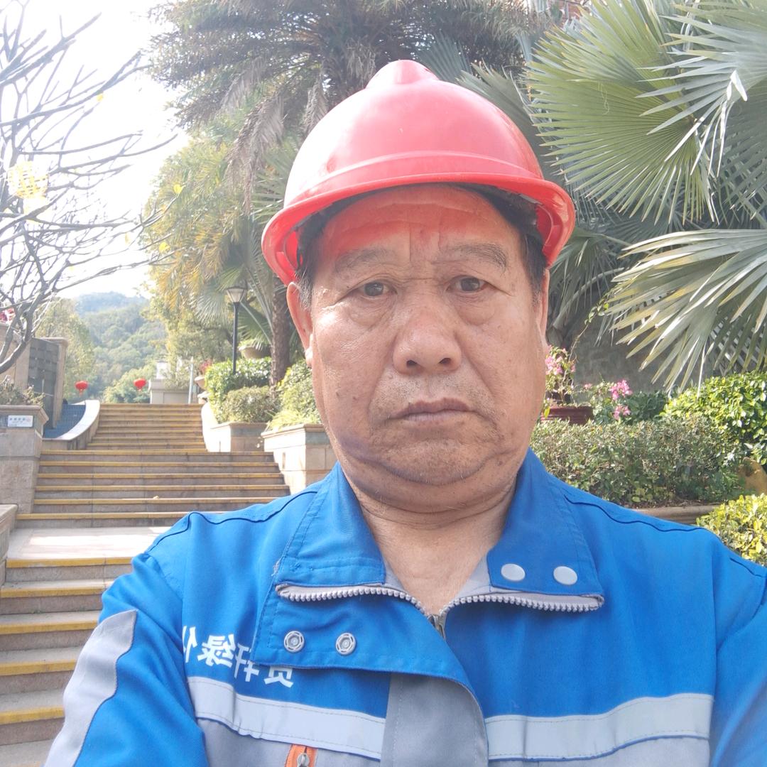 三岁哥早6点15开播:下午3点10分开播
