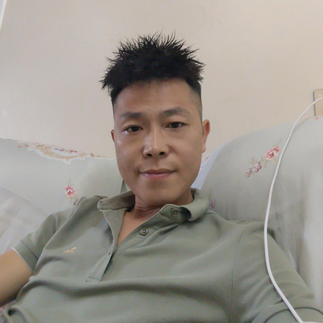 龍酒吧，德子哥