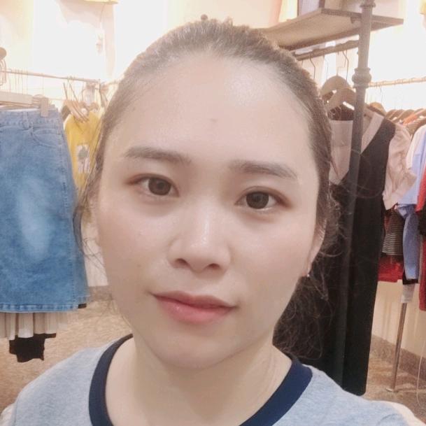 辛群芳服装