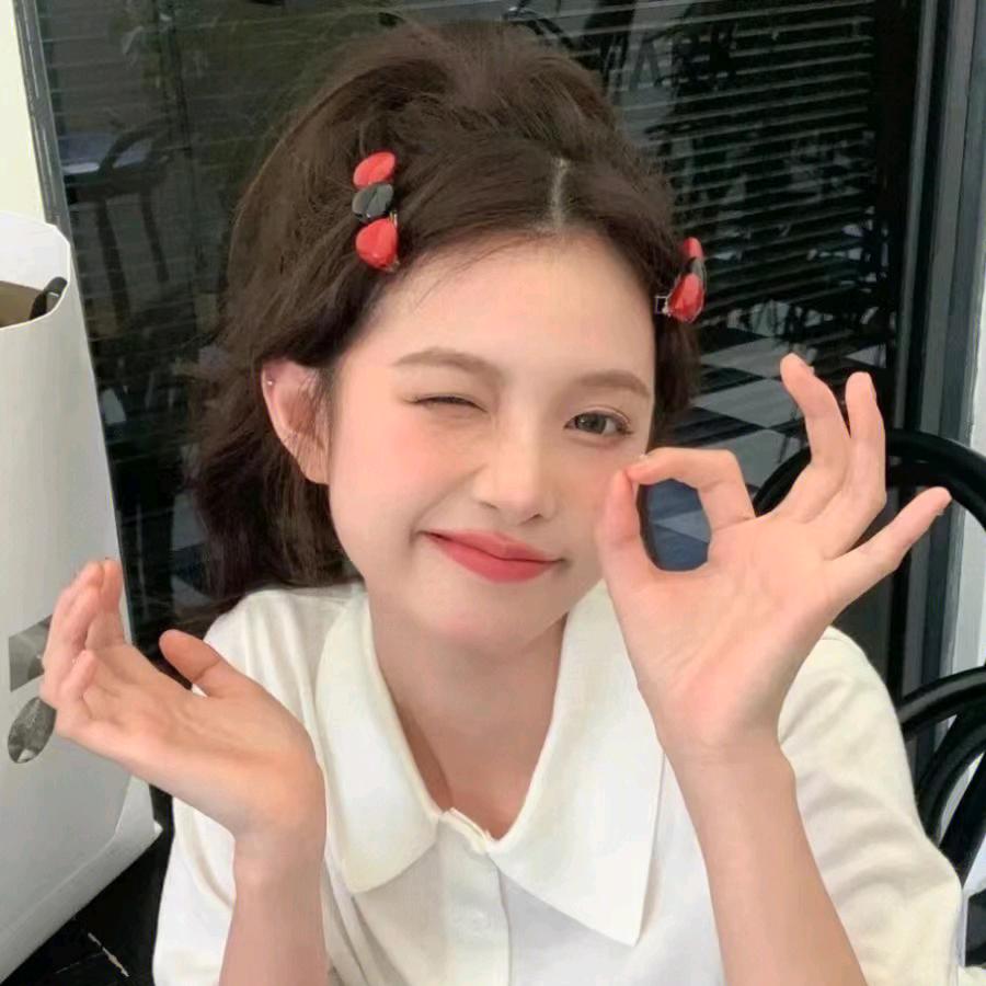 美少女追剧