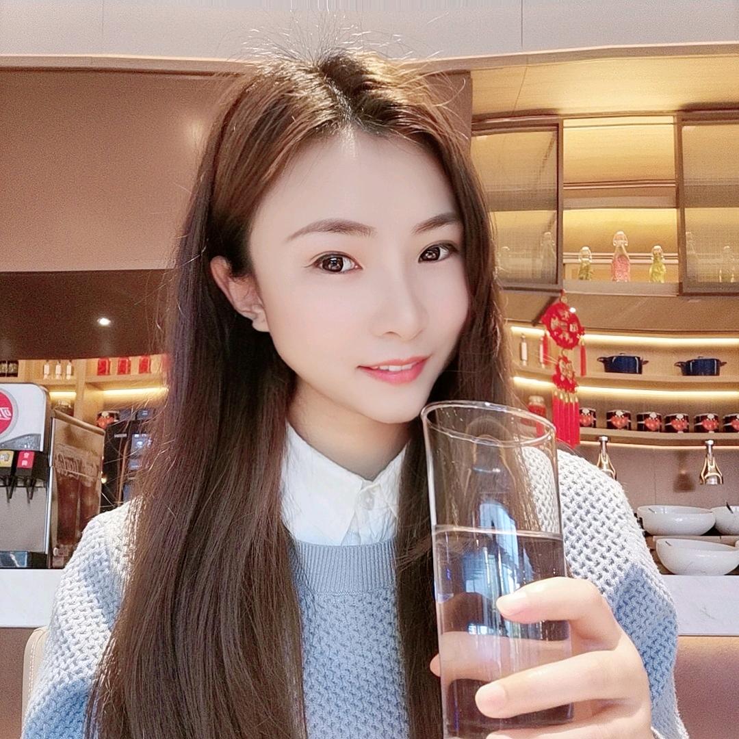 招财小瓶子