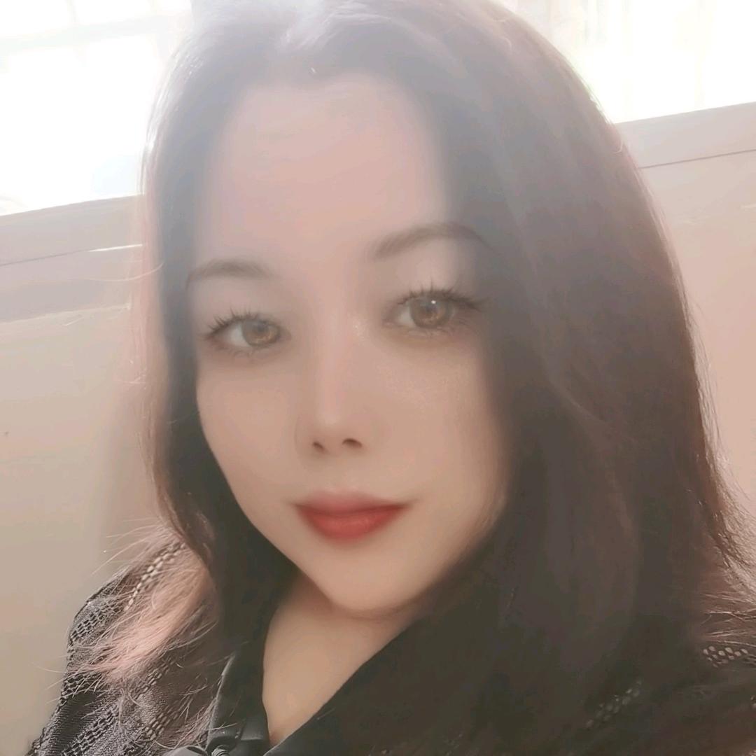 唐小晴（种茶姑娘）单亲妈妈