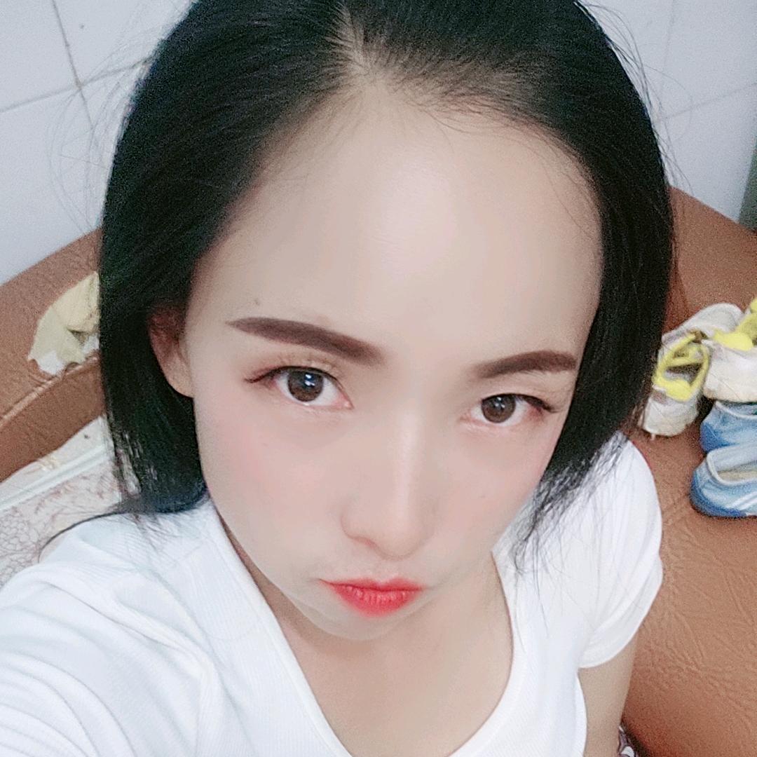 啊英🎤..
