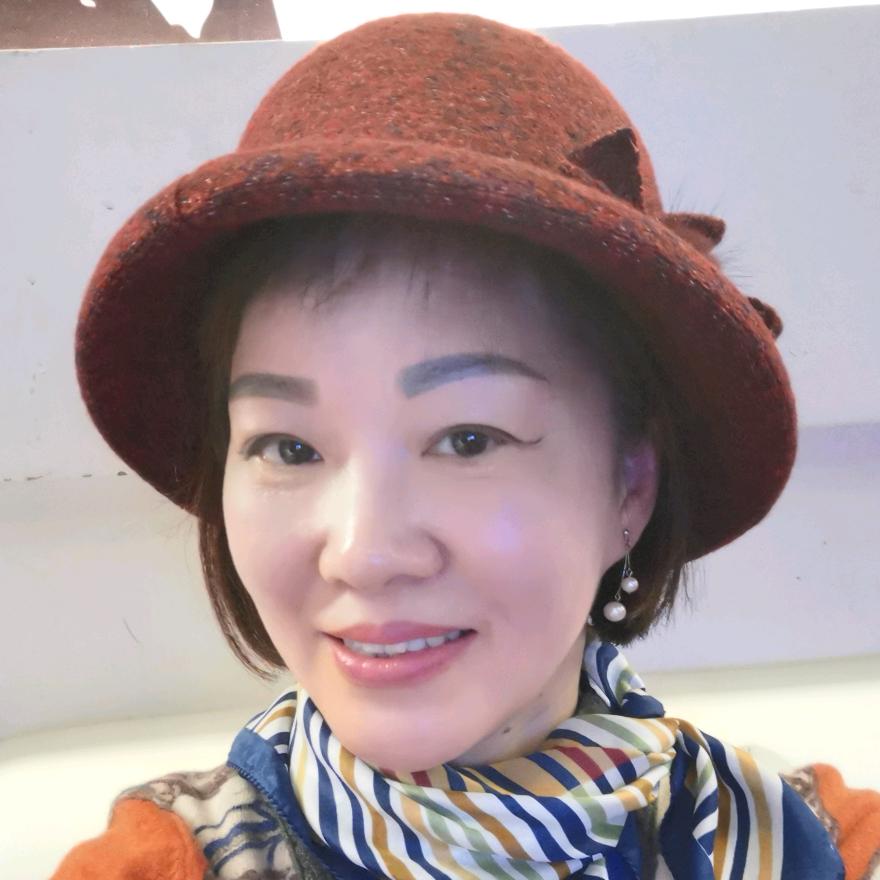 铿锵玫瑰焦