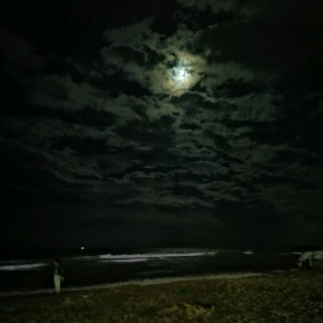 蓝天夜晚