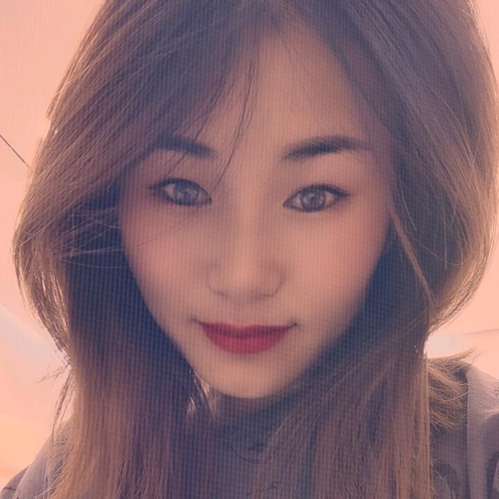 ＠⁵²º᭄人狼✿҉：
