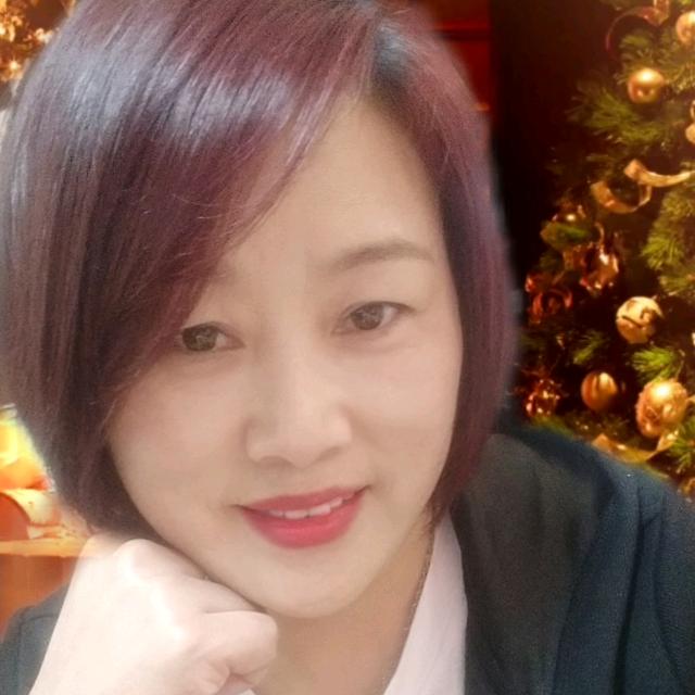 何姐