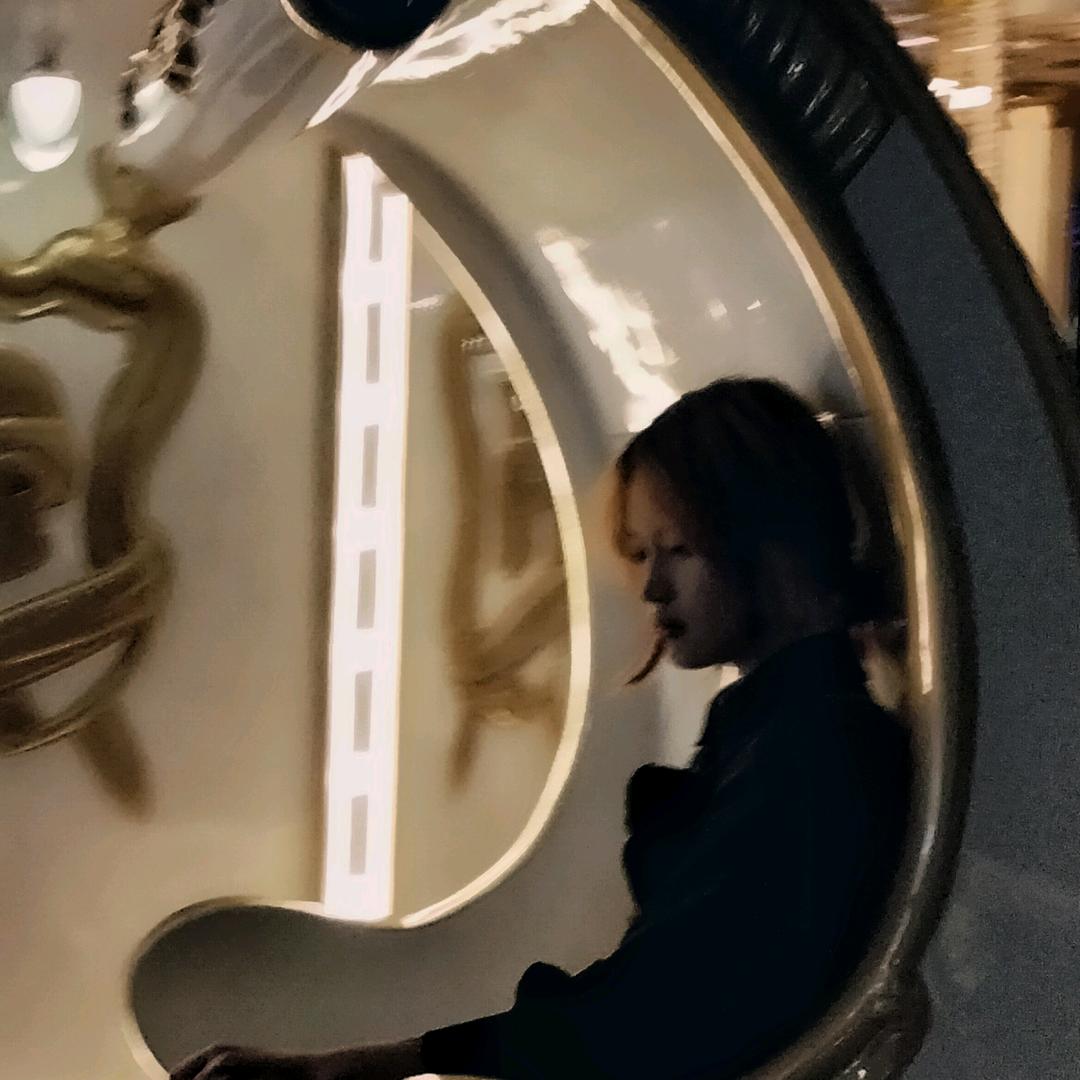棋月i