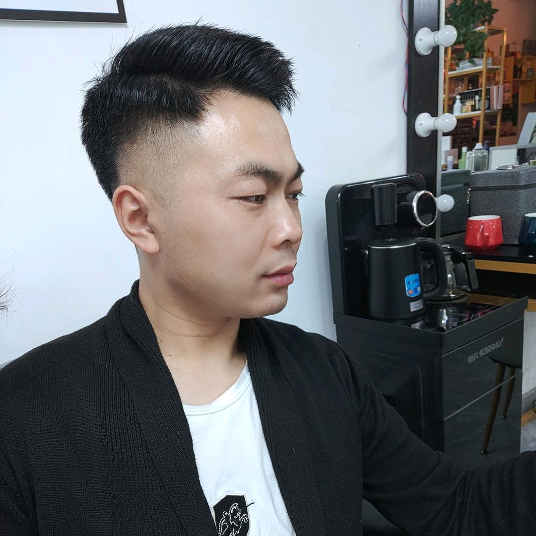 赛罕区咔咔美发造型店