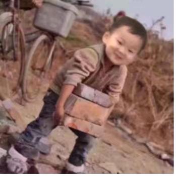 搬砖的大叔