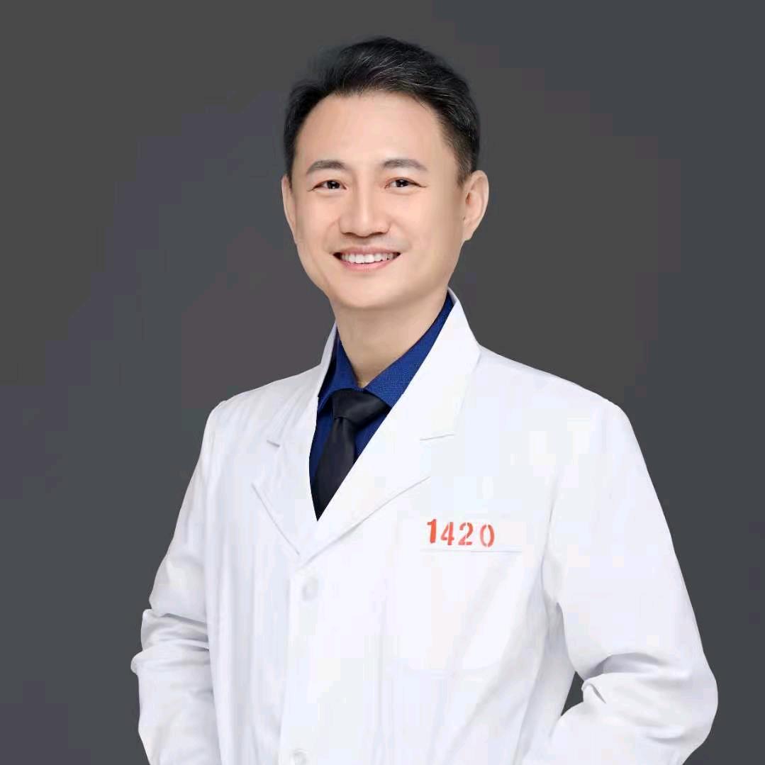 乳腺外科李杰主任