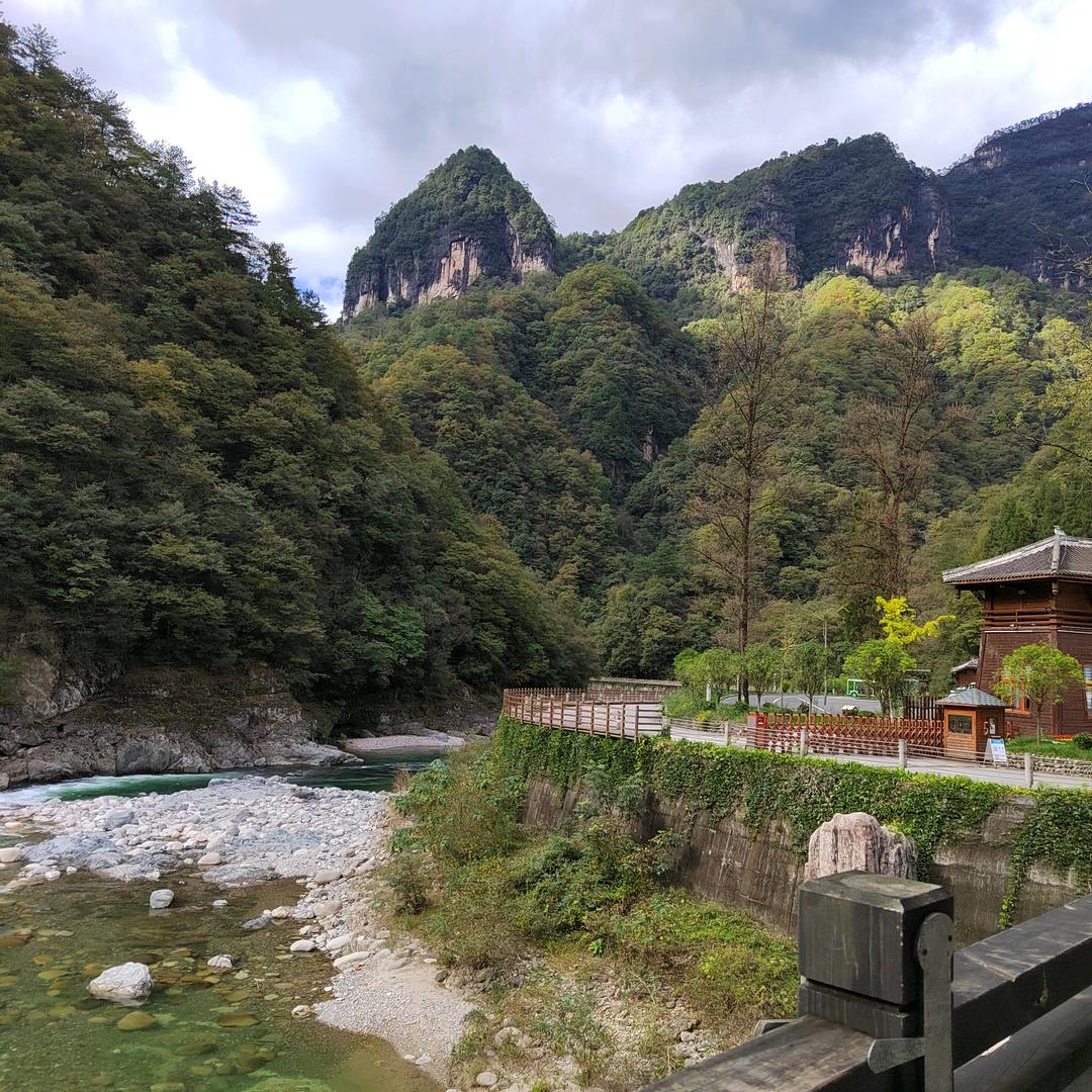 四川射洪村干部（小俐）