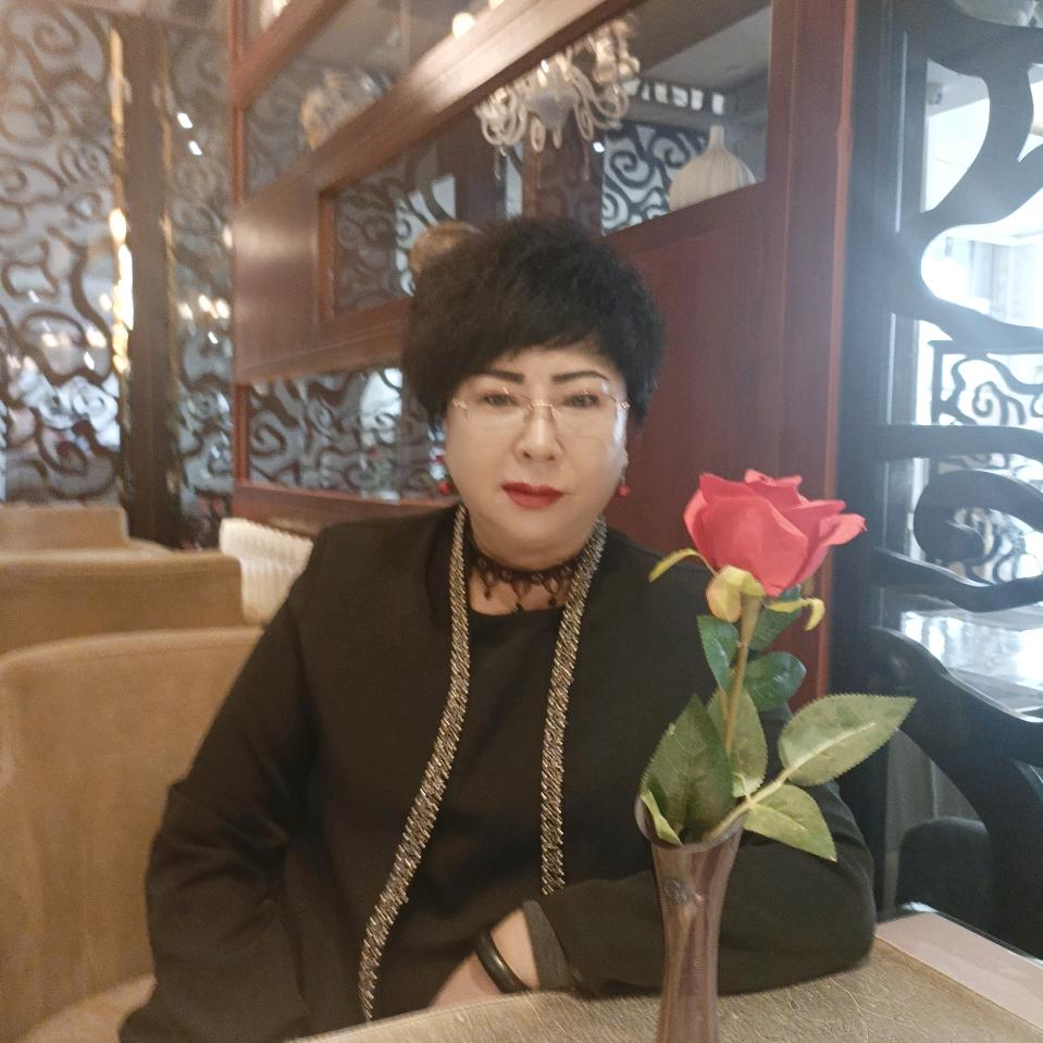 美人