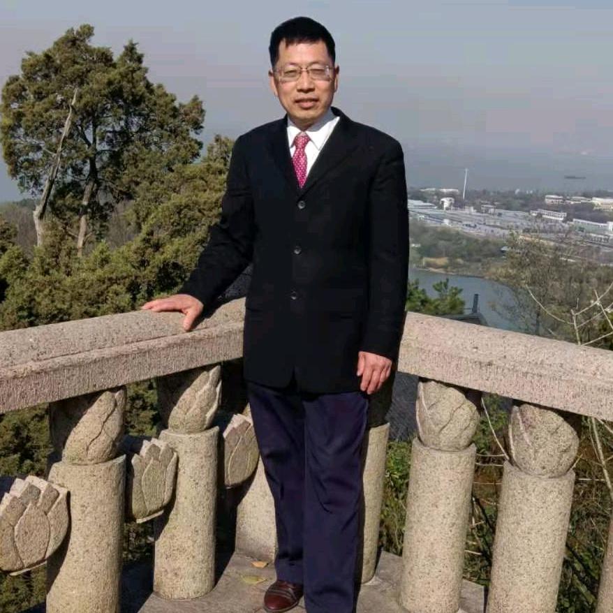 施新平