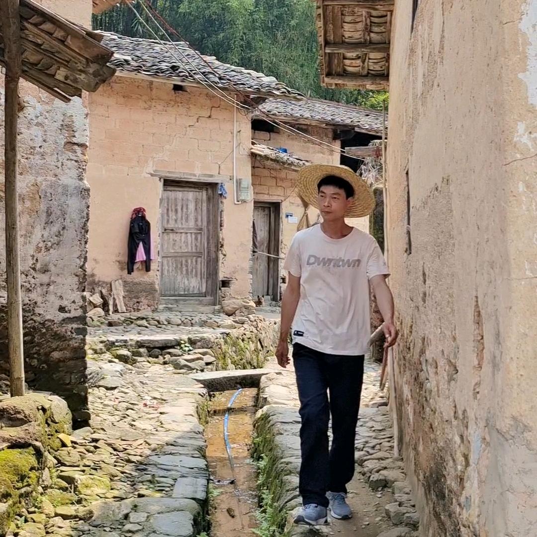 粤乡文哥