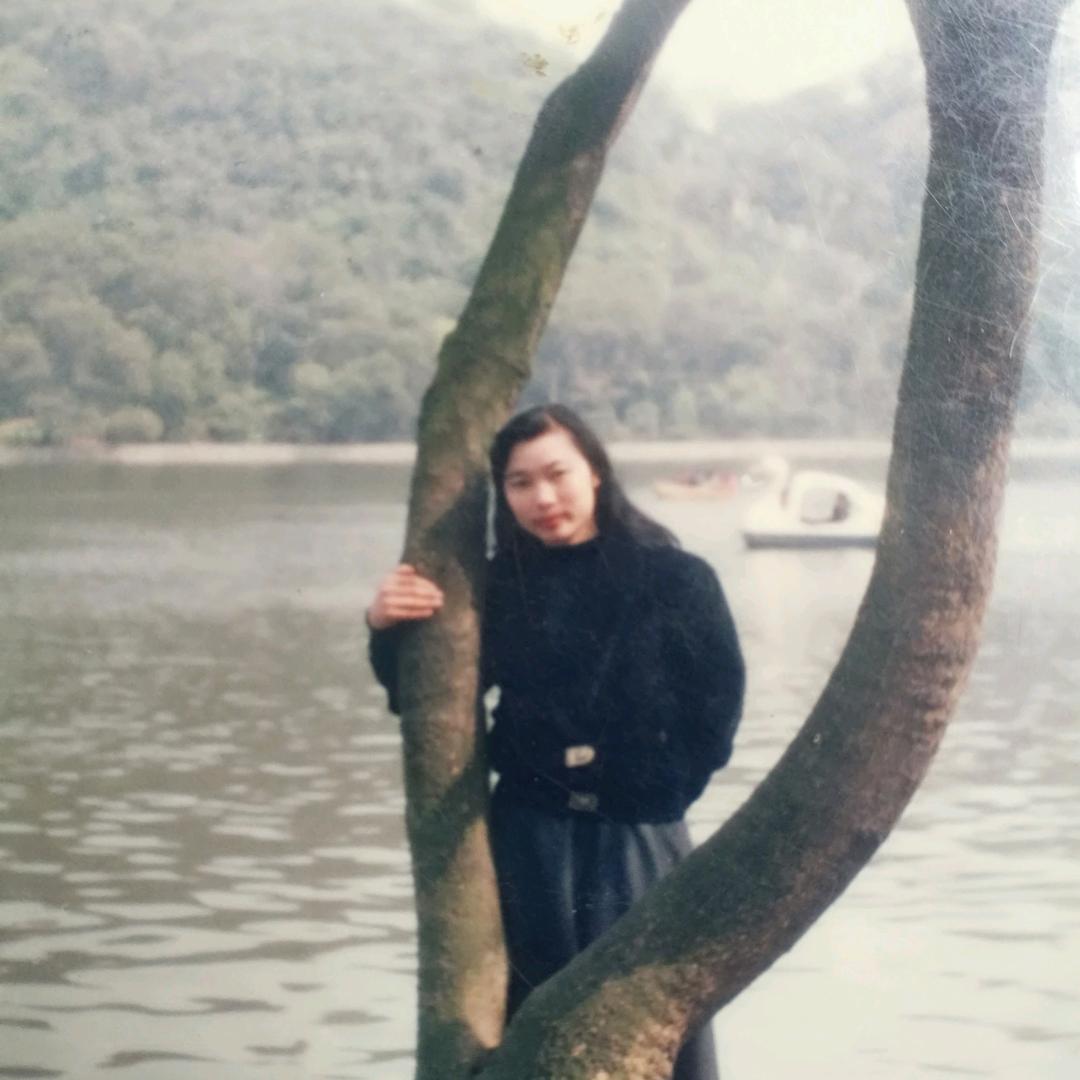 水中碧玉