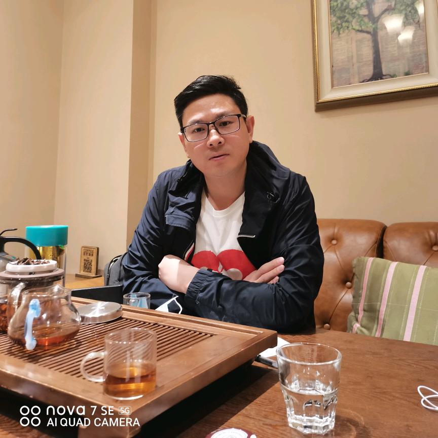 小谷哥（谷乙弘麻辣拌&悦轻荷）