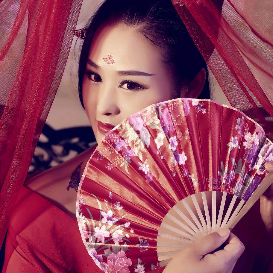 丽丽