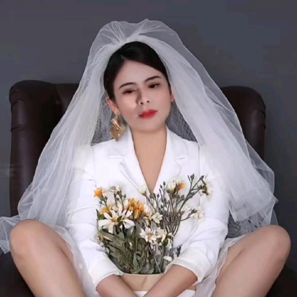 <🌹🌹>