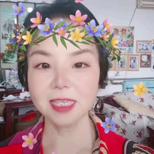 解姐（每天晚上7点20直播）