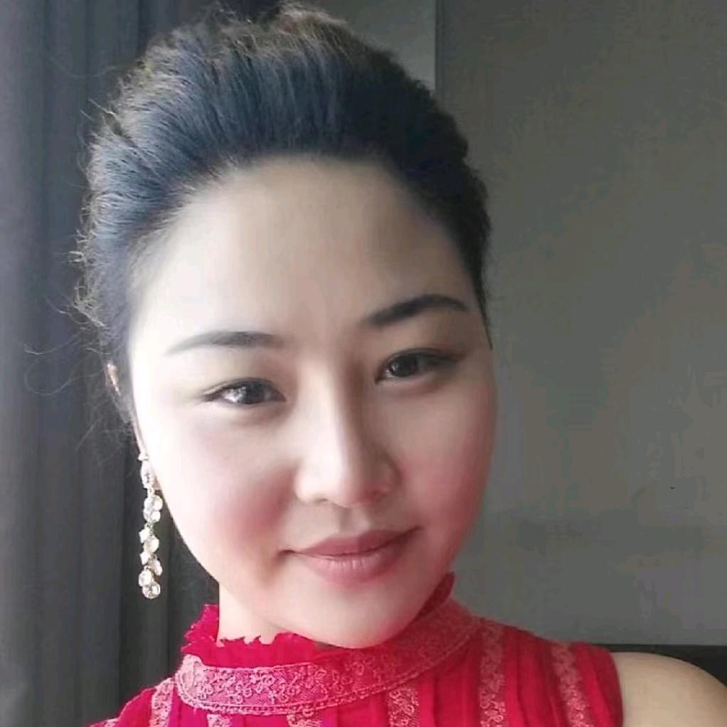 彩汐