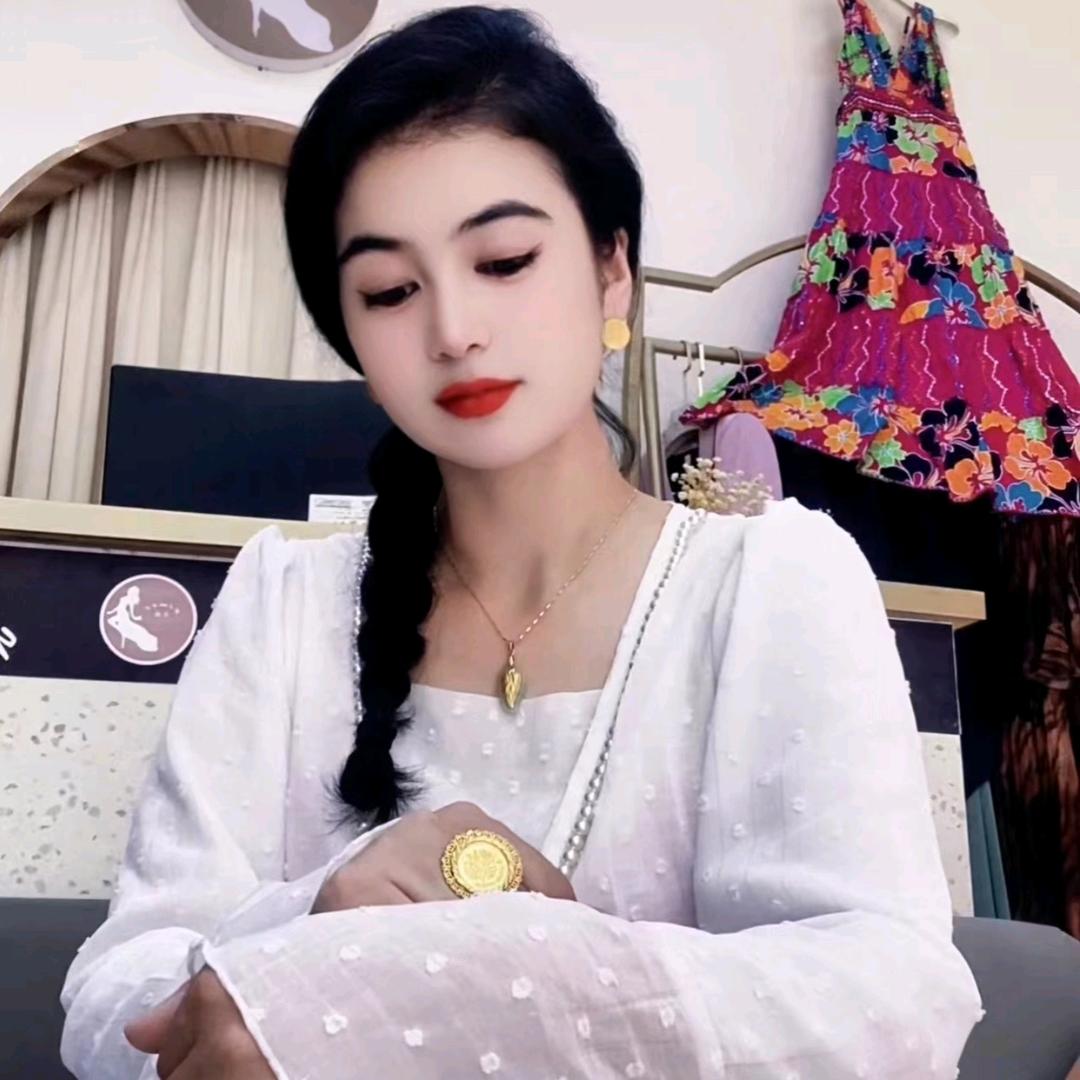 金眼服装
