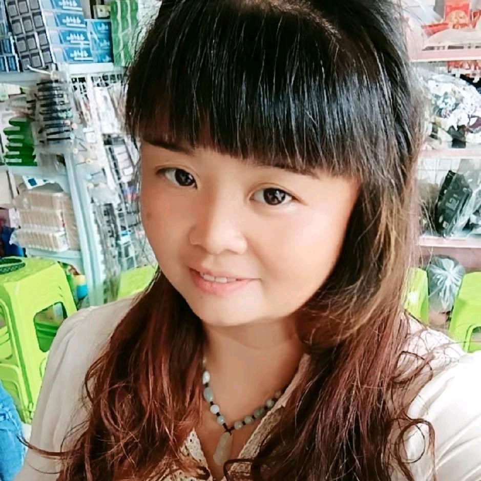 开心的燕子