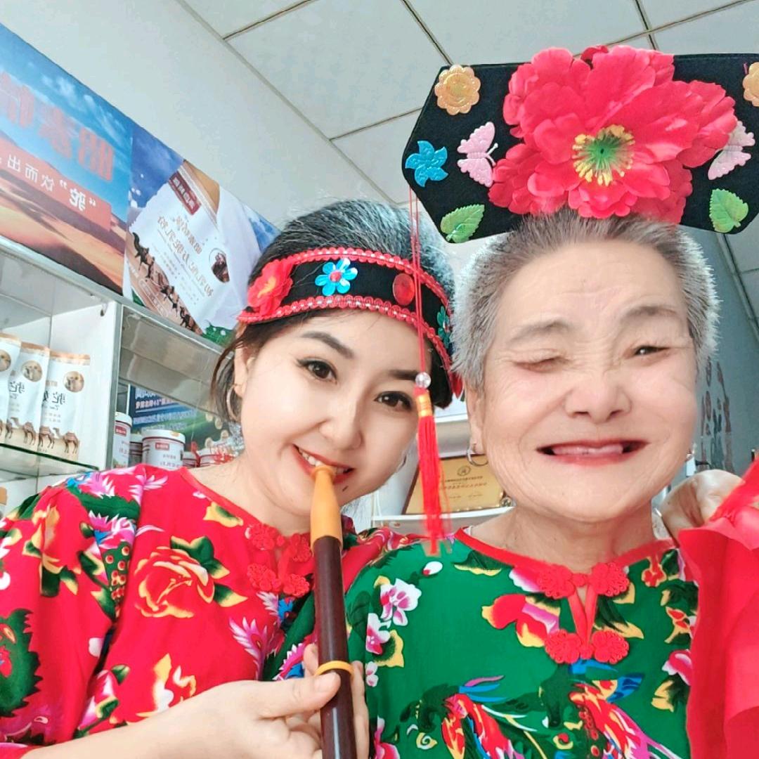 舞月和婆婆