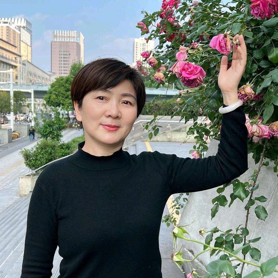 武汉热心田姐