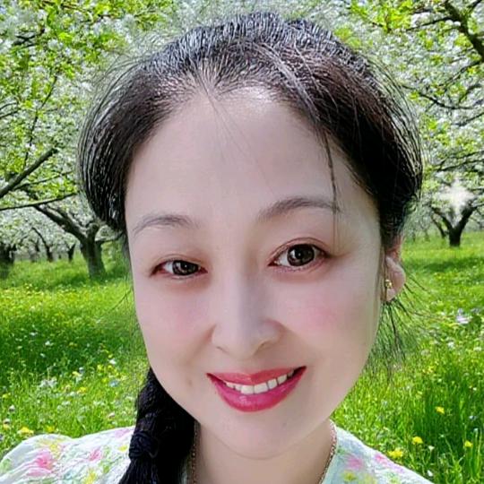 申奚维（橱窗里有好物）