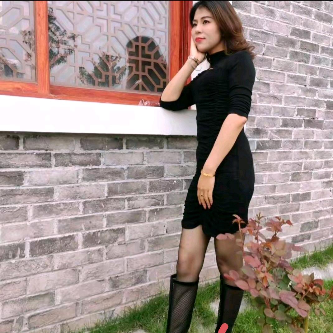 梅子姐立石鸿运