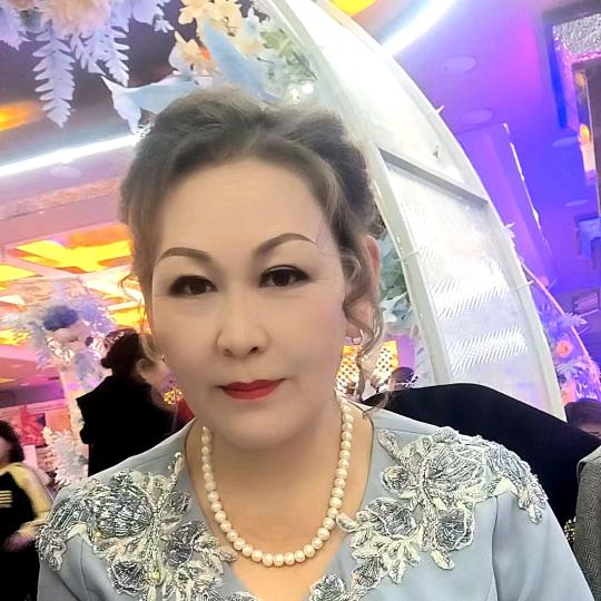 阿依沙力坤