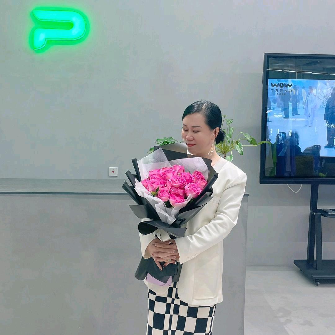 品凡升潮牌针织